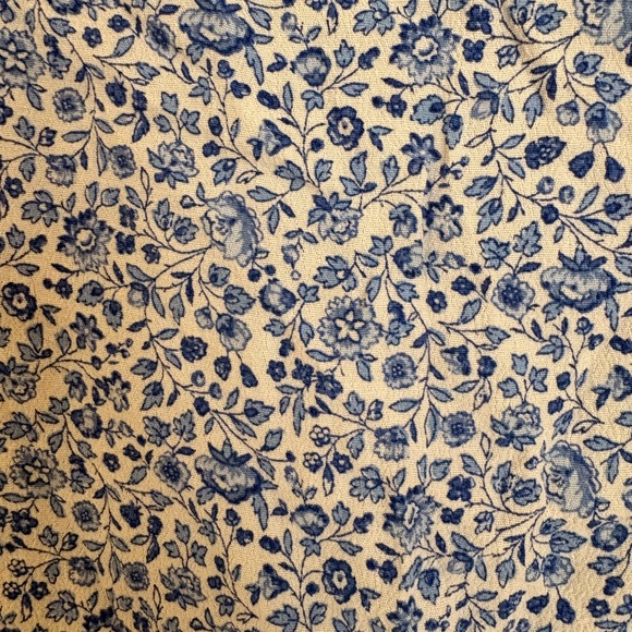 H&M Light Blue Floral Maxi Skirt with a split - Picture 2 of 5